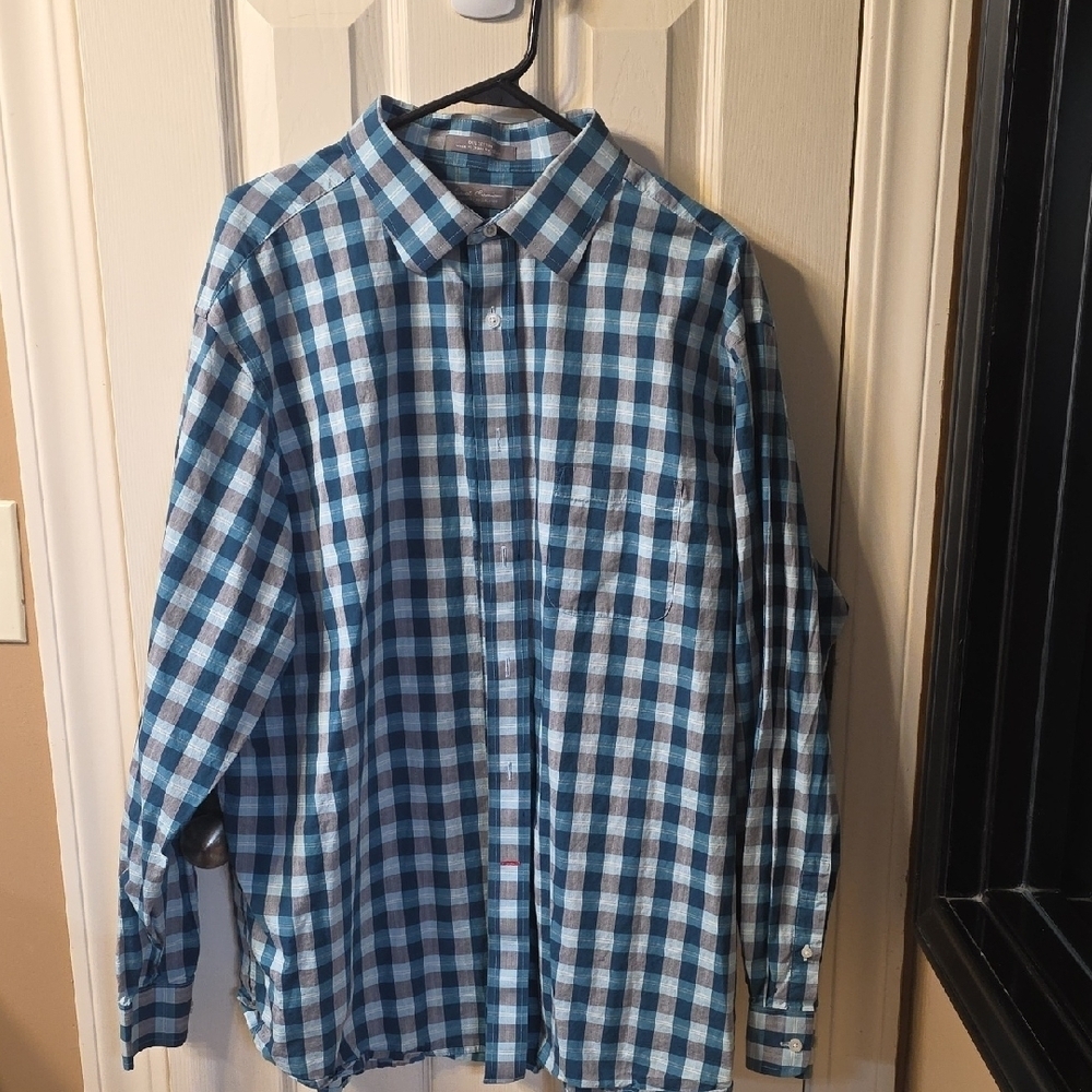 Daniel Cremieux Blue and White Plaid Men's Shirt